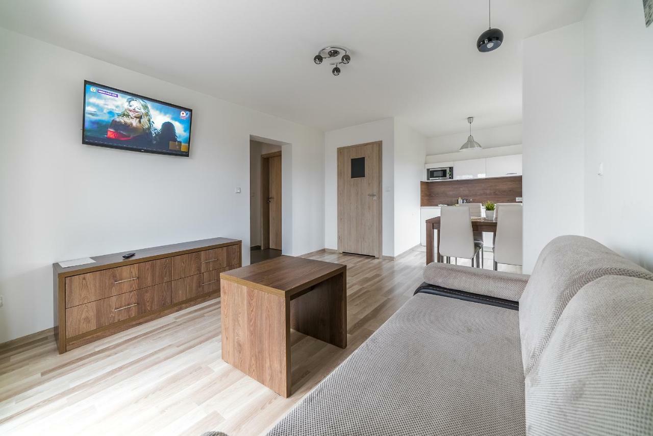 Apartamenty I Pokoje Goscinne Relax 亚斯塔尔尼亚 外观 照片
