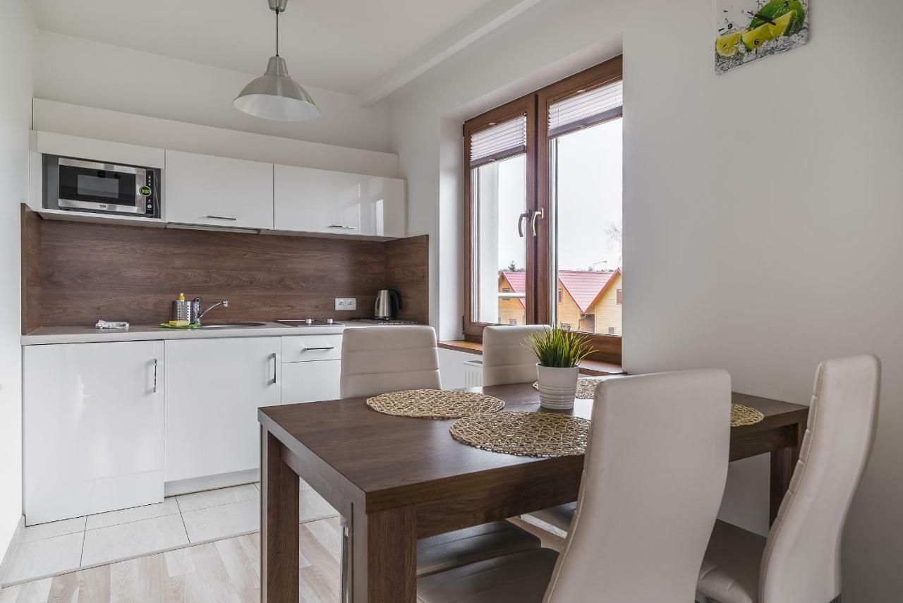 Apartamenty I Pokoje Goscinne Relax 亚斯塔尔尼亚 外观 照片