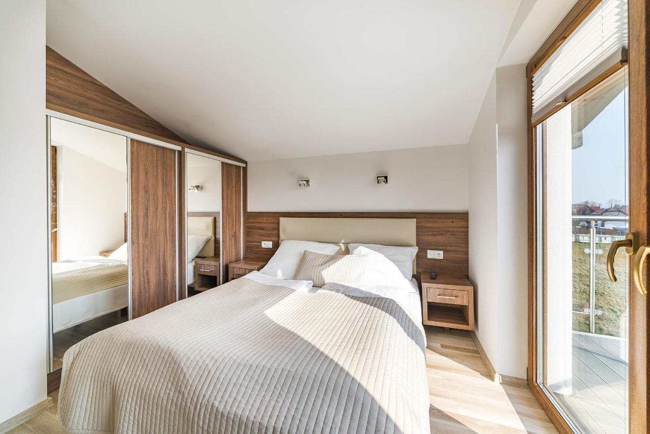 Apartamenty I Pokoje Goscinne Relax 亚斯塔尔尼亚 外观 照片